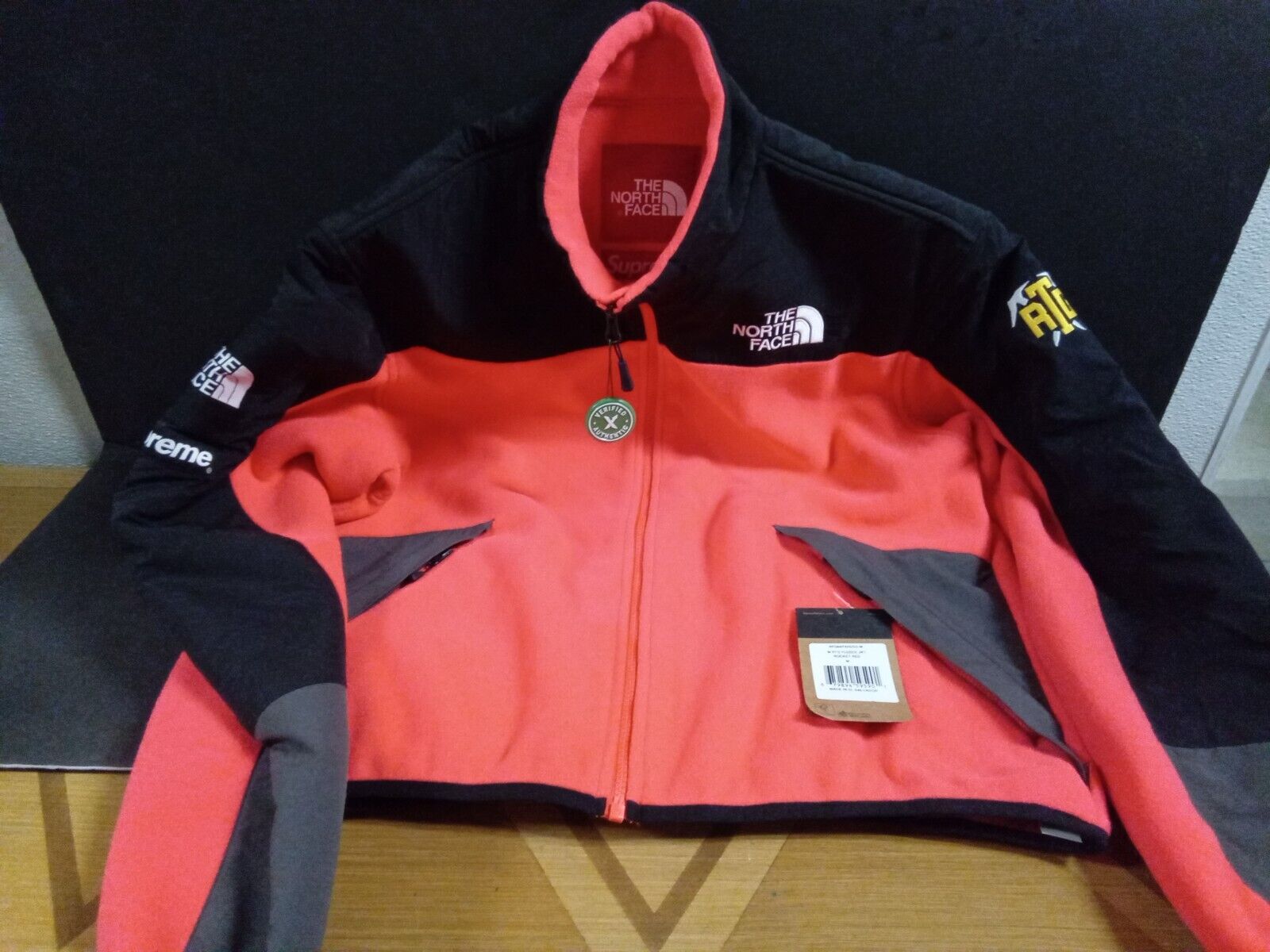 極美品・送込】Supreme TNF RTG Fleece Jacket 赤-