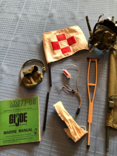 Vintage 12" GI Joe MARINE MEDIC w/ Painted Head Figure Army Manual/Marine Manual - Picture 2 of 4