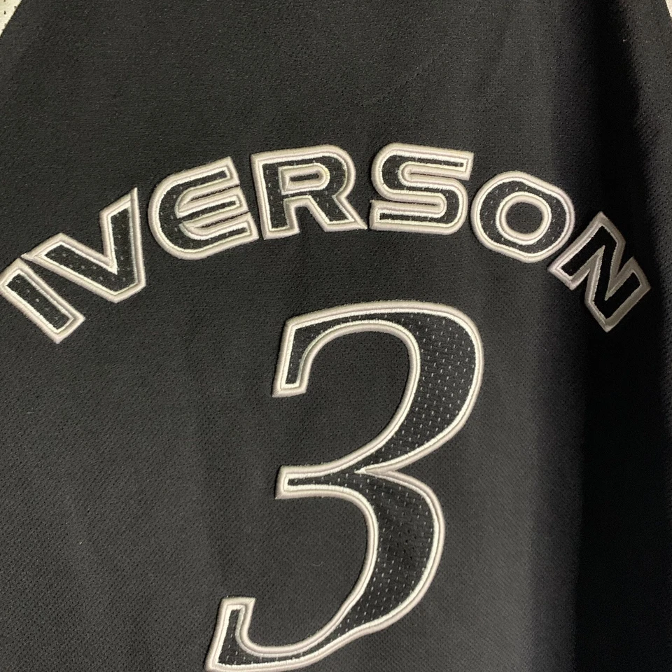 Camiseta Allen Iverson I3 'The Answer' Philadelphia Sixers Gris AUTÉNTICA EDICIÓN; XL Foto 4 de 4