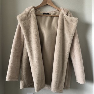 brandy melville fluffy jacket