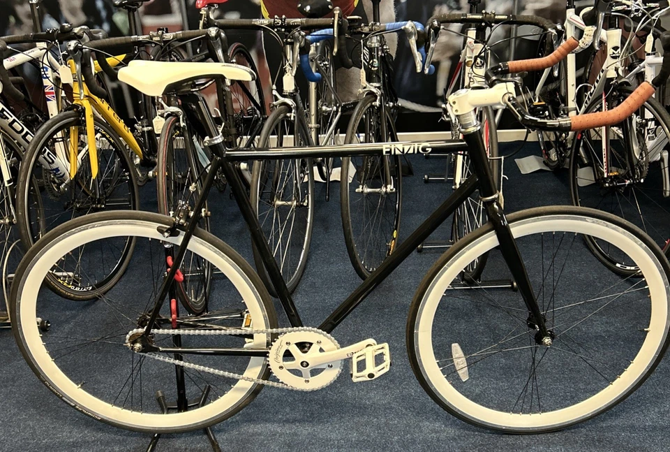 Enzig Single Speed "Fixie" Fahrrad Cycle 700 Räder Stahlrahmen 59 cm - Bild 2 von 4