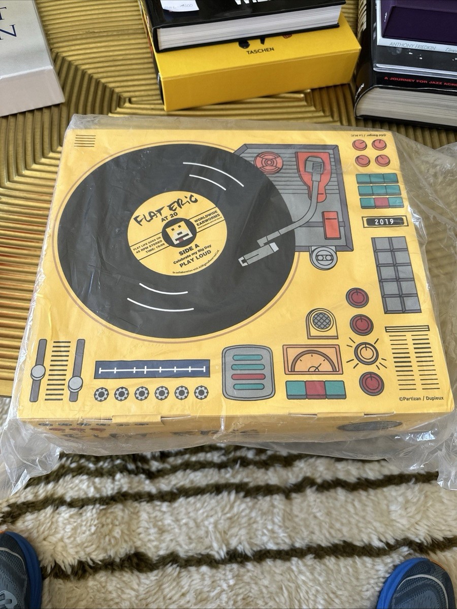 FLAT ERIC 20TH ANNIVERSARY COLLECTOR BOX