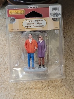 NEW! Lemax Figurine, #02960, HOLIDAY SHOPPING TOGETHER - RETIRED!
