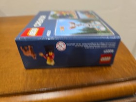 LEGO Creator Fountain (40221) NEW! SEALED!