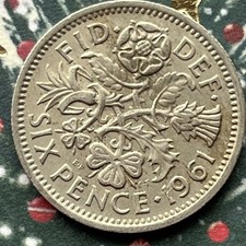 1961 Lucky Sixpence Coin~ Queen Elizabeth II ~ CHRISTMAS PUDDING CHARM ~ 6p