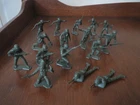 MARX VINTAGE BATTLEGROUND PLAYSET 16 MARINES COMPLETE MOLD SHOT 54MM DARK GREEN