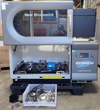 EPPENDORF NEW BRUNSWICK INNOVA 44R Incubator / Refrigerated Shaker