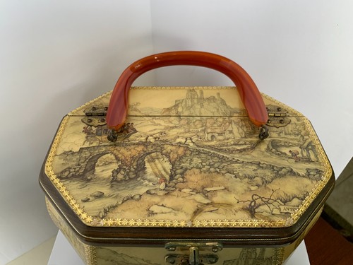 Vintage Anton Piouk Wood Octagonal Decoupage Stagecoach Mountain Scene Purse - Picture 2 of 19