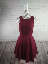 EUC maroon crimson LULUS backless fit & flare mini dress - SIZE MED / so cute!!!