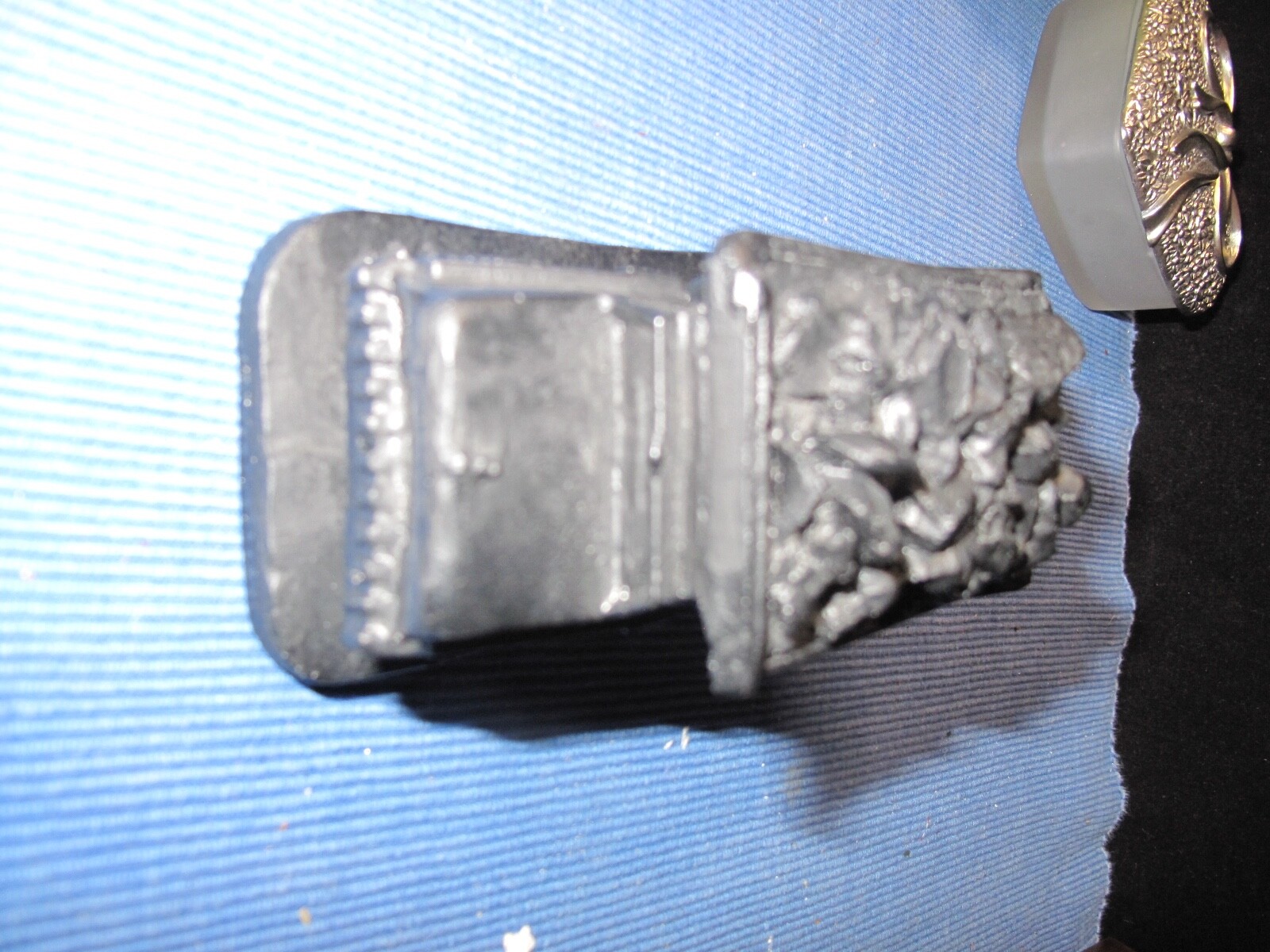 Picture 3 of 8