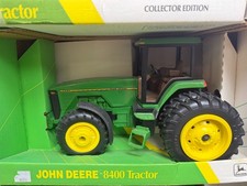 Ertl John Deere 8400 Tractor with Duals 1/16 ...