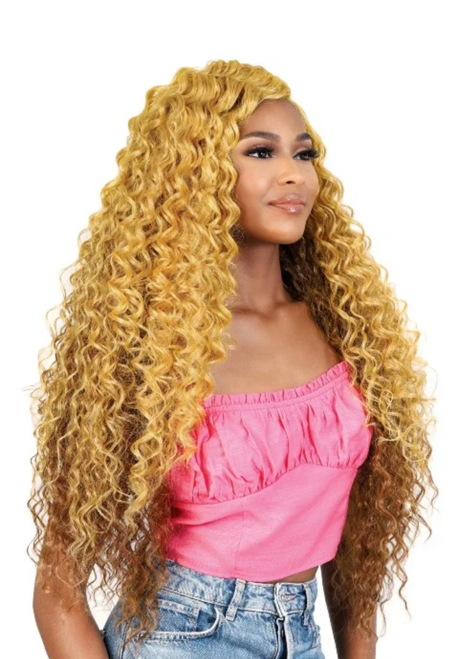 Beautiful 30 Inch Motown Tress Side Part Water Wave Wig 613/27 - Image 4 of 4