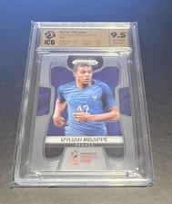 2018 Panini Prizm World Cup Soccer Base Card Kylian Mbappe 