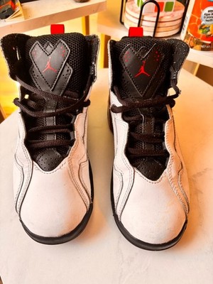 jordan / true flight / kids 2.5 Y