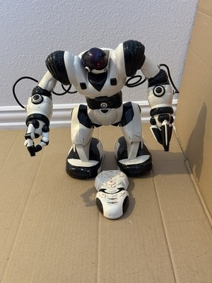 Wowwee Robosapien Robot 14 Inch Black/white With Remote Works -Read