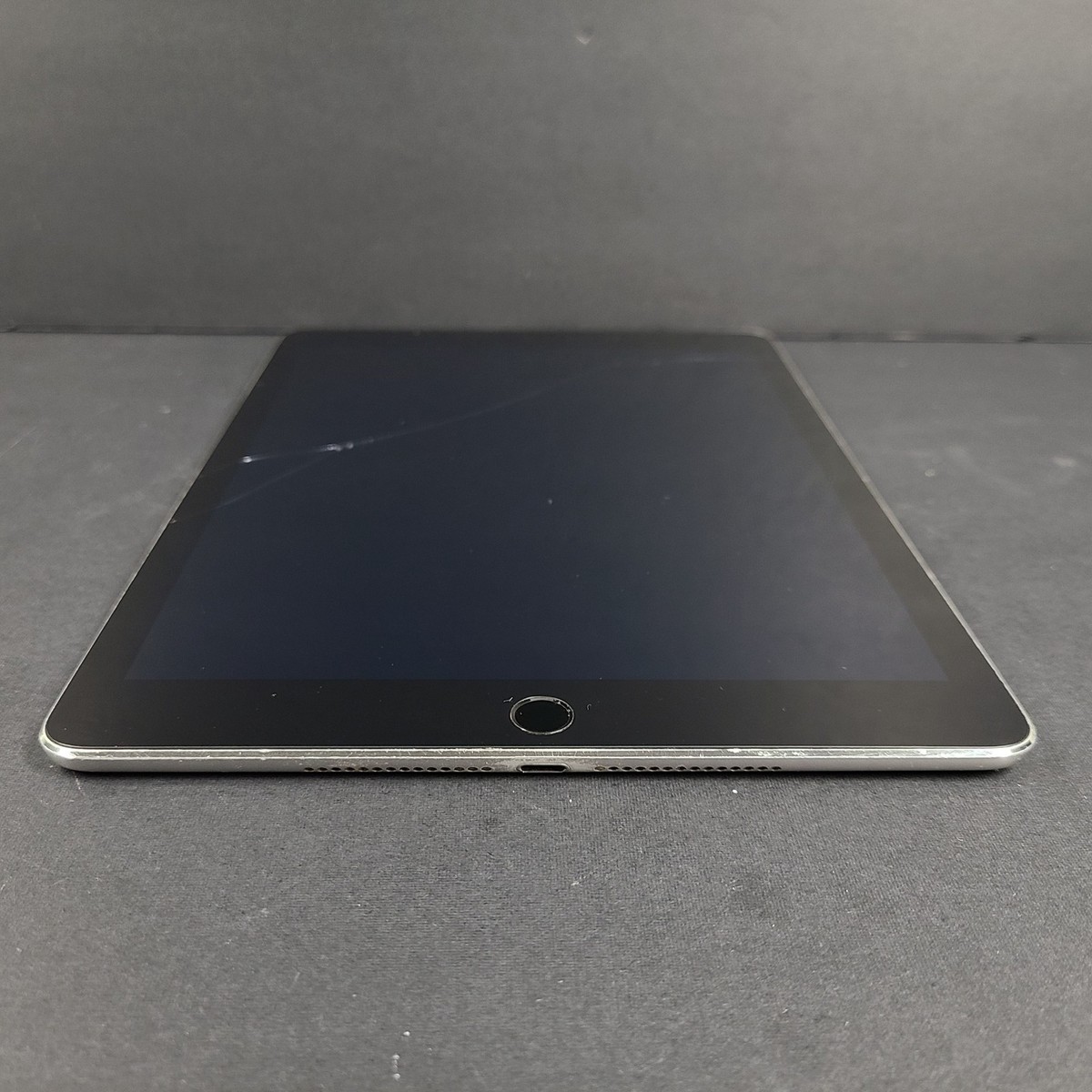 Apple iPad Air 2 Tablet 64GB Wi-Fi+4G Cellular 9.7in Space Gray