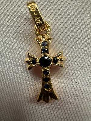 Chrom Herzen 22K Gelbgold Baby Fat Cross 8 natürliche blaue Saphire gebraucht