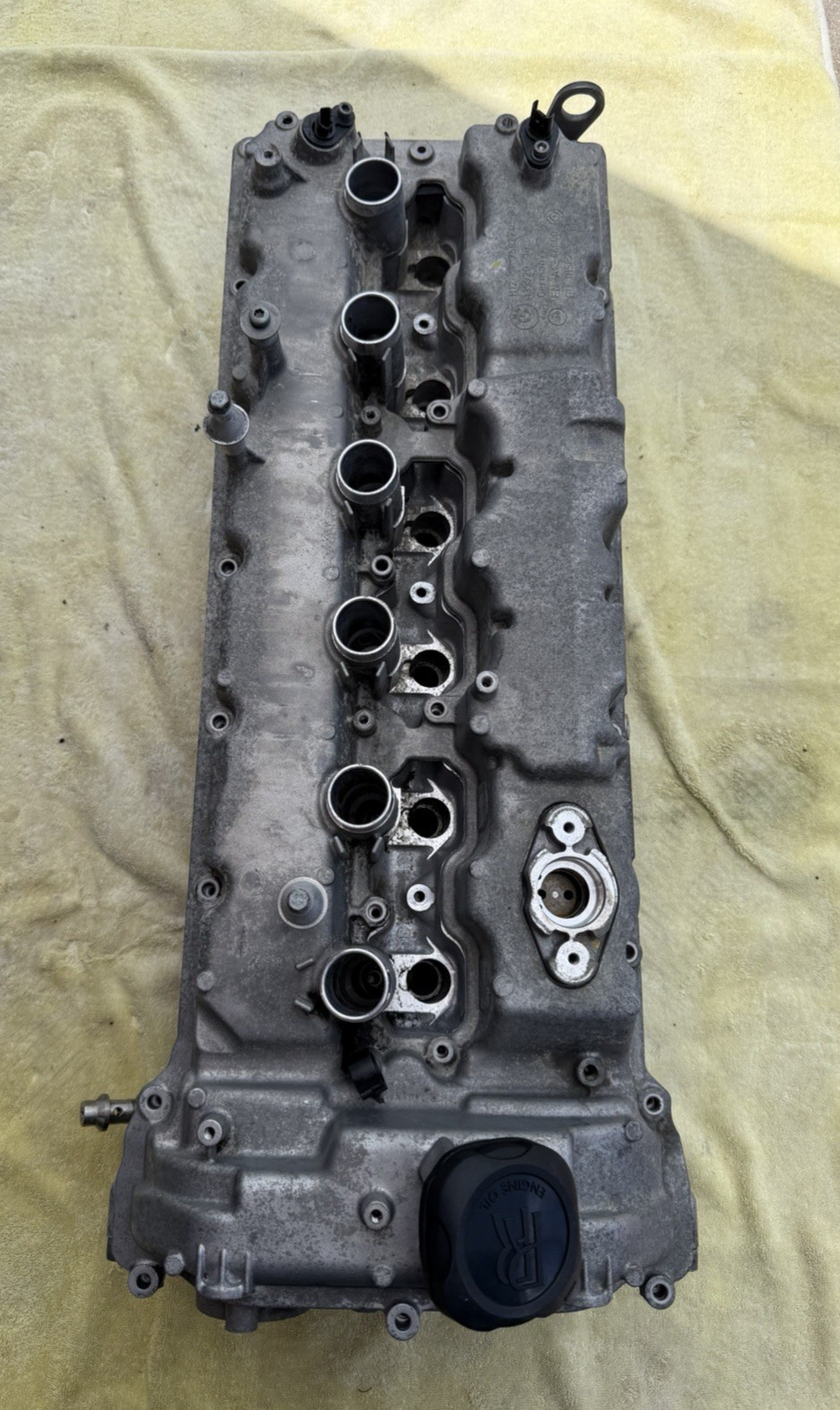 Rolls-Royce Ghost 2016 Left Cylinder head