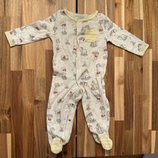 Disney baby Winnie the Pooh gray and yellow button pajama one piece 3-6 month