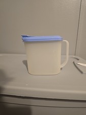 Vintage Tupperware Pitcher 1-Qt Slim Line She...