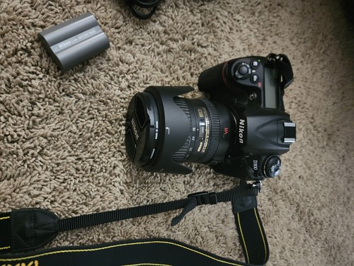 Nikon D700 12.1 MP Digital SLR Camera & Nikon D300 Bundle - Picture 10 of 15