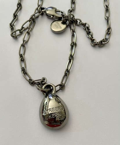 DYRBERG KERN-DENMARK- GUNMETAL PLATED & PURPLE SWAROVSKI CRYSTAL NECKLACE -NEW - Picture 5 of 5