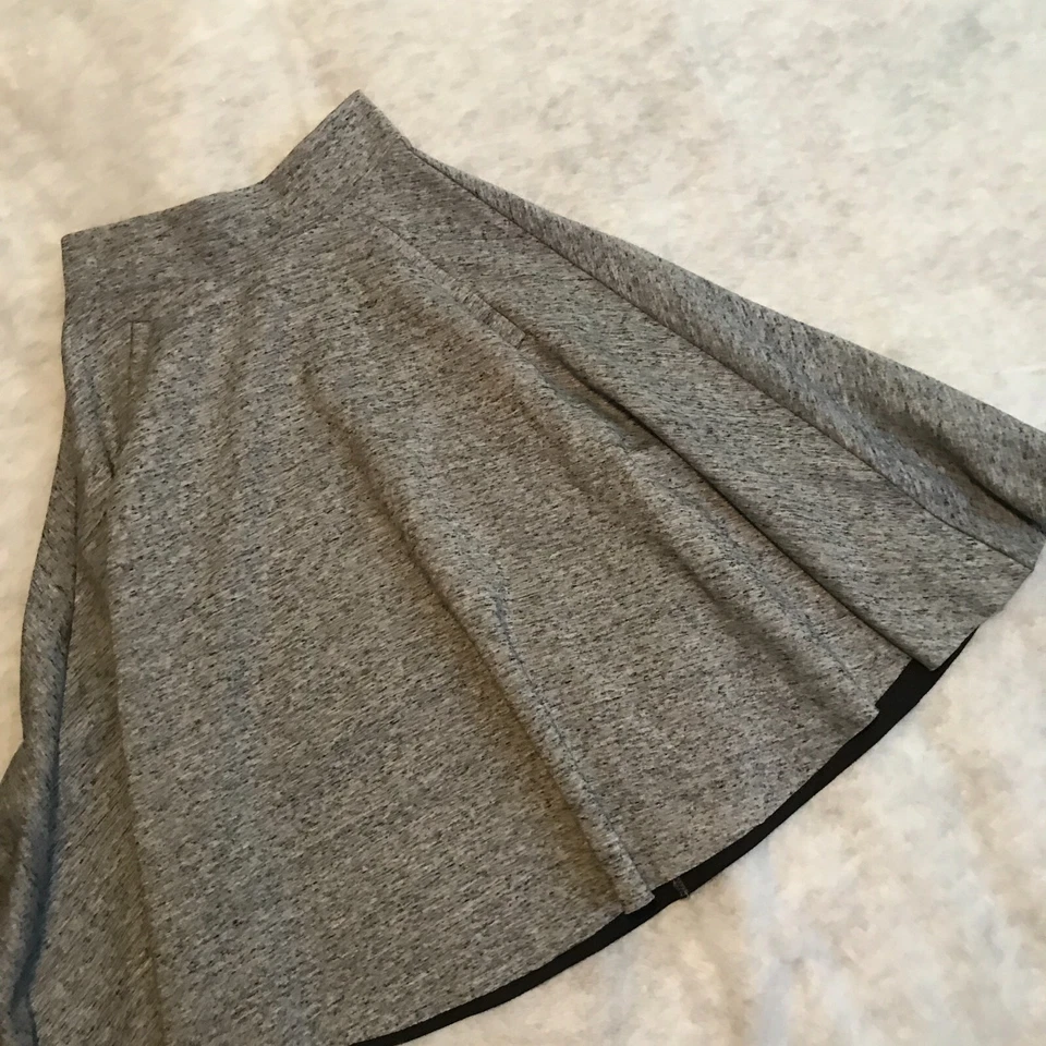 H&M Skirt Sz XS Heather Gray Knit Flare Swing High-Rise Pull On Knee Length 25" - Image 3 of 4