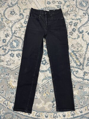 everlane cigarette jean x Elena Bonvicini Highland Low-Rise In Deep Bay Indigo, Size 25 Crafted from heavyweight rigid denim for a structured EVERLANE Jeans 26 Ankle High For many smokers