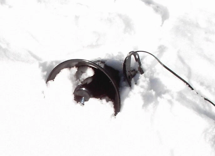 ALTAVOZ PA RADIO CB RESISTENTE WORKMAN RESISTENTE A LA INTEMPERIE TH55FP 5" Foto 3 de 4