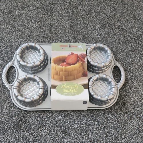 Nordic Ware 6 cestini per torte corte padella nuovi con etichette OLd Stock 3 tazze 0,7 litri