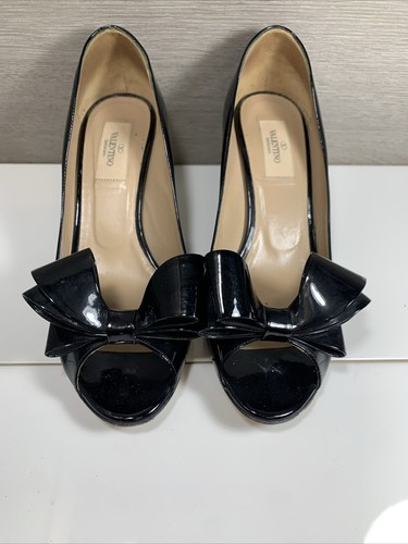 Valentino Garavani schwarze Lackleder Peeptoe Schleife High Heel Pumps Gr. 39,5 - Bild 3 von 12