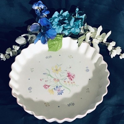 Sarma Studios Stoneware Baking Quiche Pie Dish Micro/Oven Floral 10 1/4  X 1.5 