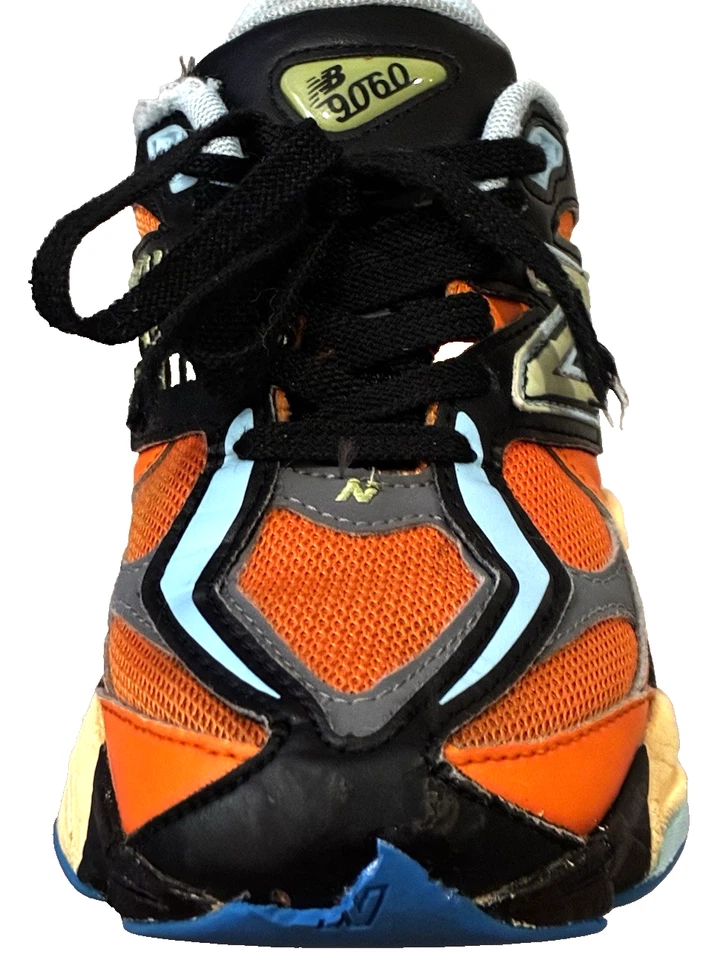 Zapatos New Balance 9060 2E (anchos) grandes para niños naranja-amarillo talla 4 Foto 4 de 4