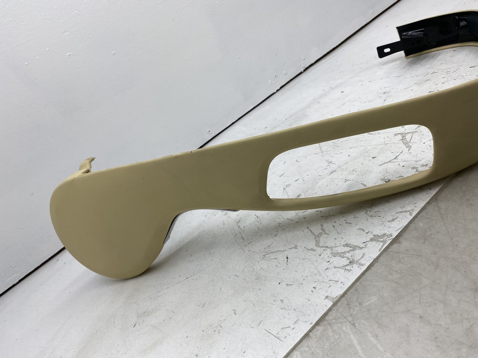 2010-2020 BENTLEY MULSANNE OEM FRONT LEFT DRIVER SEAT BEZEL TRIM COVER PANEL
