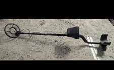 Metal Detector Discovery 3300. Used but in excellent condition.