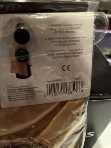 Goldfarbenes Superhelden Kostüm 30" Cape - Bild 3 von 3