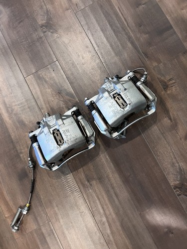 Integra Type R Front Calipers. Near New Condition. Genuine Oem For Restoration