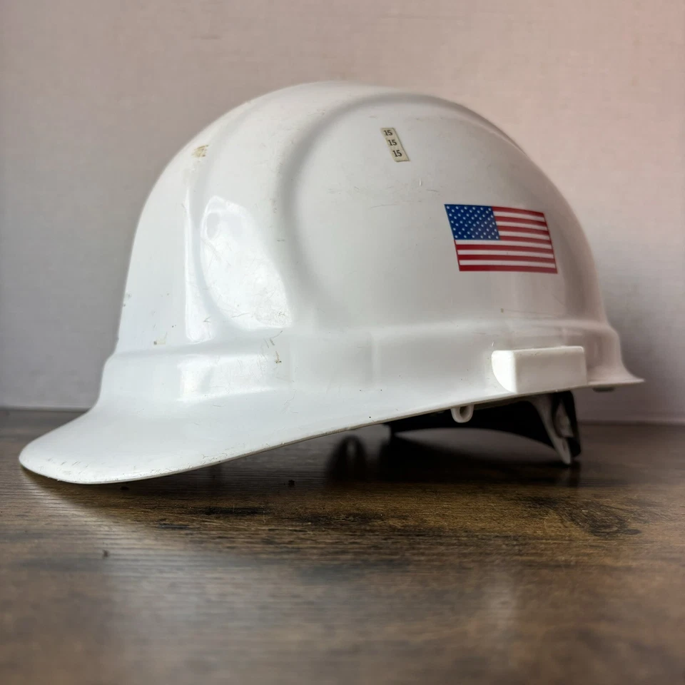 Chapéu rígido estilo boné ERB Safety Omega II suspensão mega catraca 6 pontos bandeira dos EUA - Imagem 2 de 4
