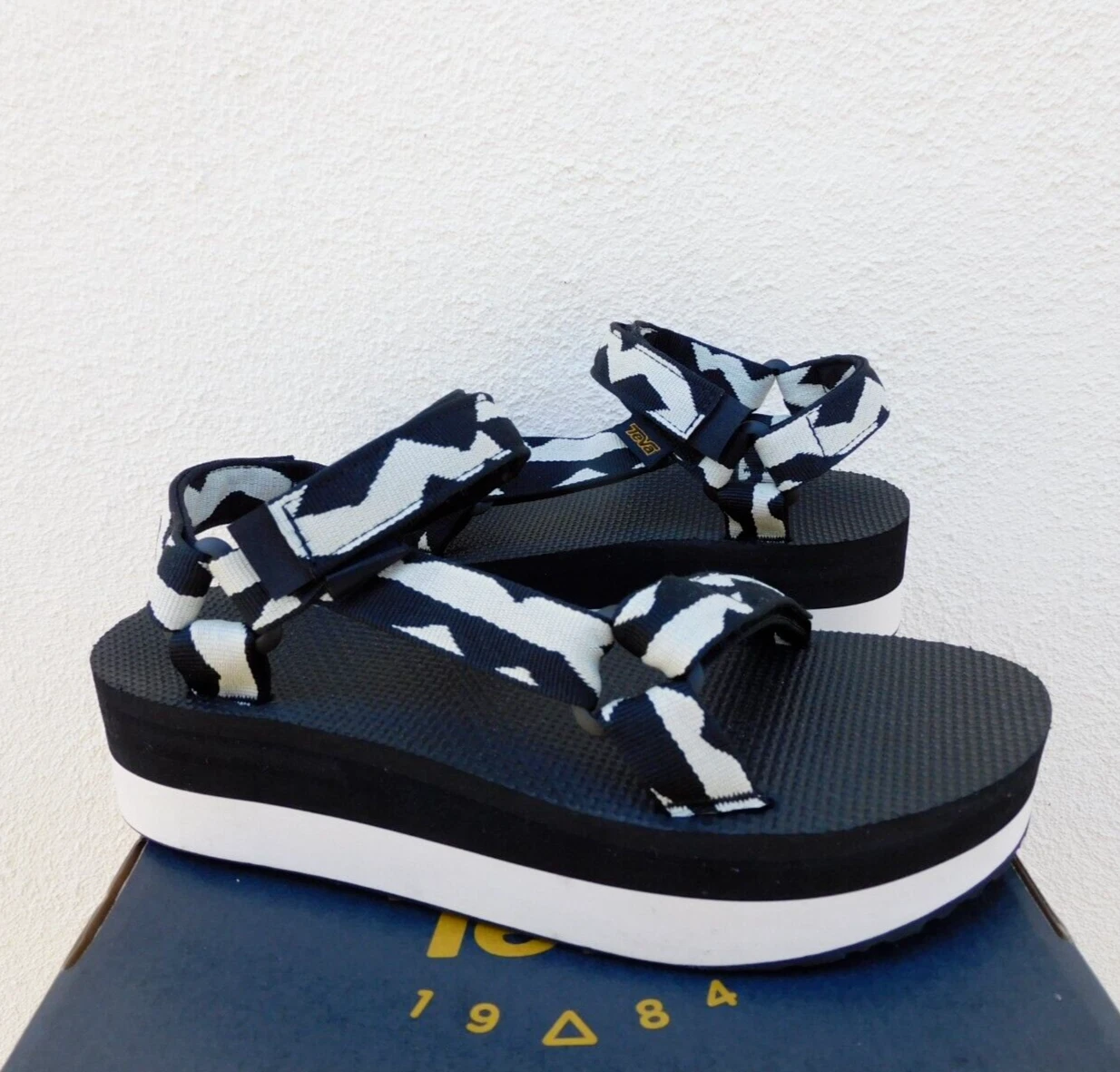 NEW BALANCE TEVA BALANCE SANDALI PLATFORM UNIVERSALI NERI FLATFORM DONNA US 8 EUR 39 ~NUOVI CON SCATOLA