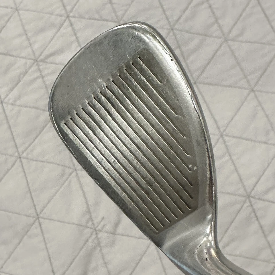 Tommy Armour 845s Titanium 9 Iron Regular Flex Graphite 36.5" RH - Image 3 of 4