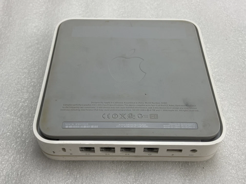 Apple AirPort Extreme Base Station 3rd Gen A1301 4-Port Wireless Router WORKS - Image 2 of 4