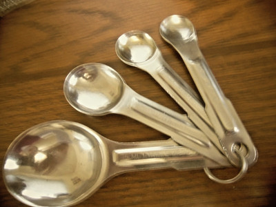 Set of 4 Stainless Steel Measuring Spoons Original O-Ring Farmhouse Kitchen