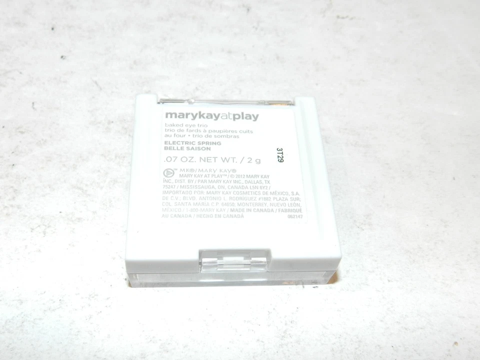 Mary Kay At Play Baked Eye Shadow Trio Electric Spring NEW NIB .07oz #062147 - Image 2 of 2