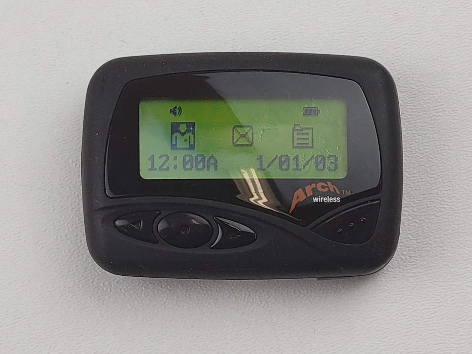 (Lot of 2) Vintage Sun Telecom Titan III (3) Flex Alpha Numeric Pagers - Image 3 of 4