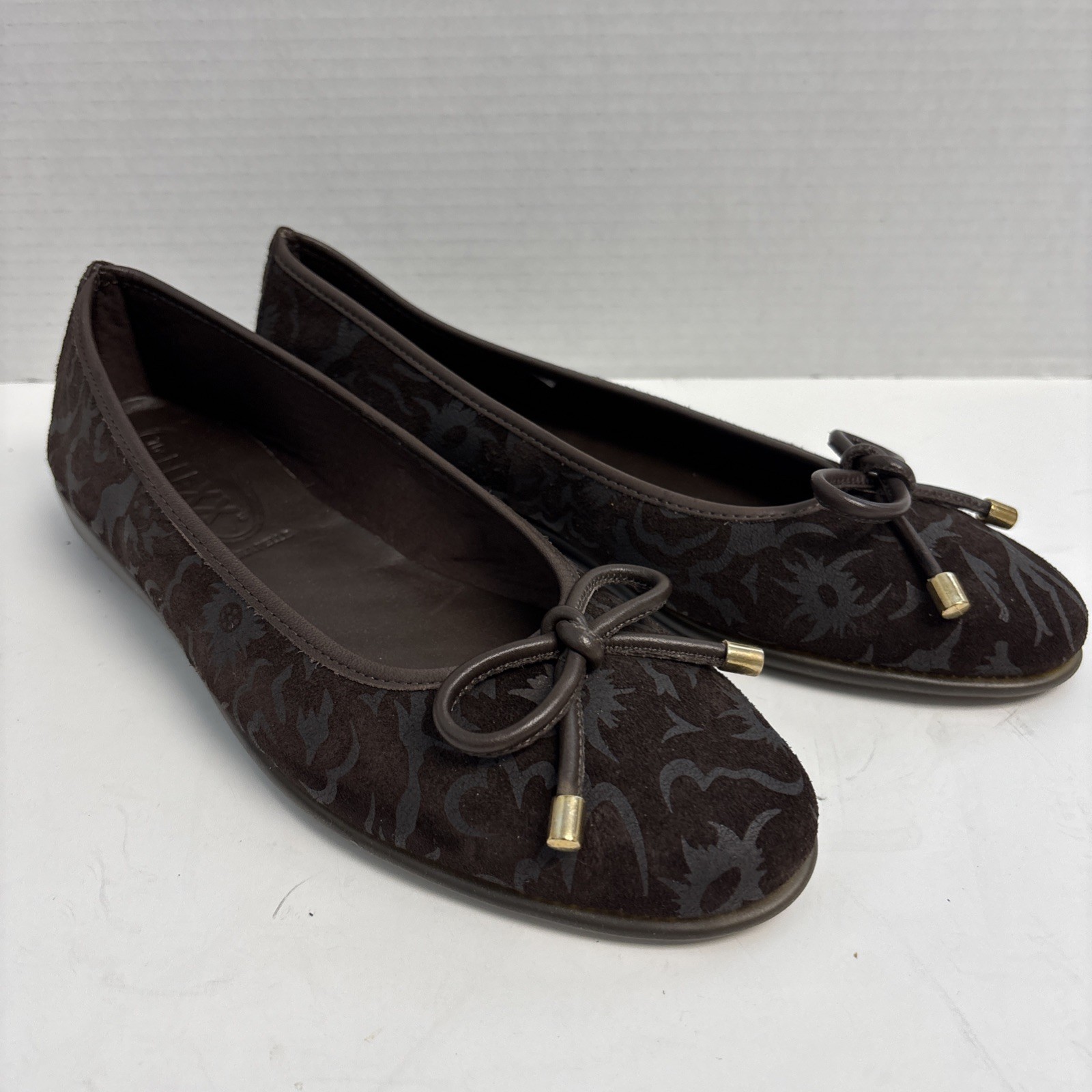 The FLEXX Brown Leather Ballet Flats Shoes With Swirl Design Size 8 EUC