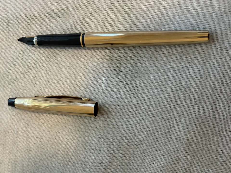 PLUMA ESTILOGRÁFICA CRUZADA VINTAGE LLENA DE ORO 10K con ORO 14K Med. 4506-M NUEVO nunca usado Foto 4 de 4