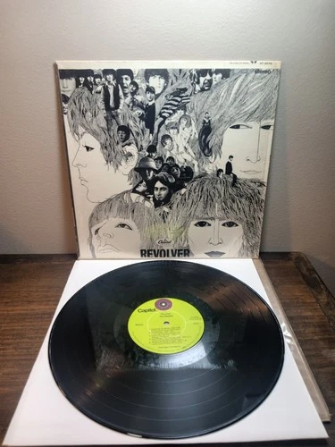 The Beatles Revolver LP ST-2576 Green Target Capitol 1969 Winchester VG+/VG+