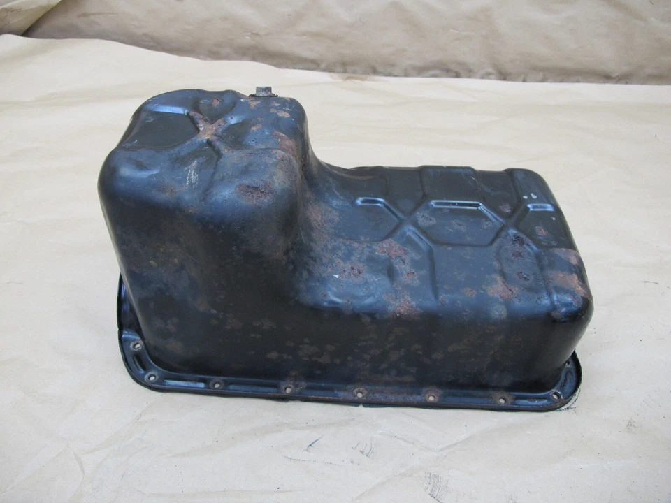 🥇85-87 NISSAN Z31 300ZX VG30E NON TURBO ENGINE OIL PAN OEM - Image 3 of 4