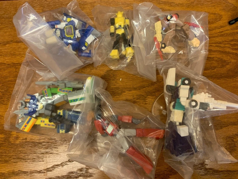 Juego de 12 figuras Transformers ACT 3 color y variantes claras Foto 4 de 4