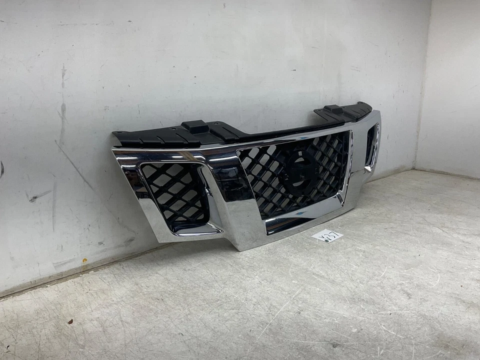 2009 2010 2011 2012 2013-2015 Nissan Frontier Front Upper Grille W/O Emblem OEM Foto 2 de 4